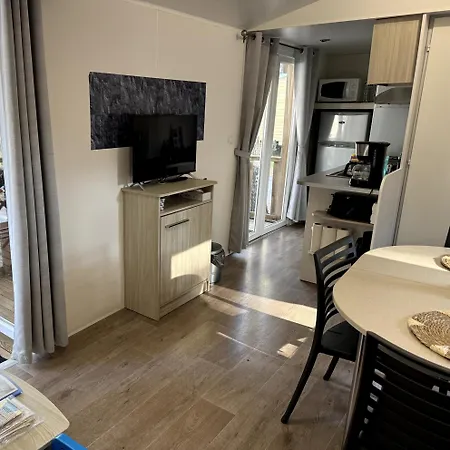 Holiday park Terre De Provence, Mobil 4* Nans-les-Pins